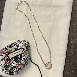 Gucci necklace silver